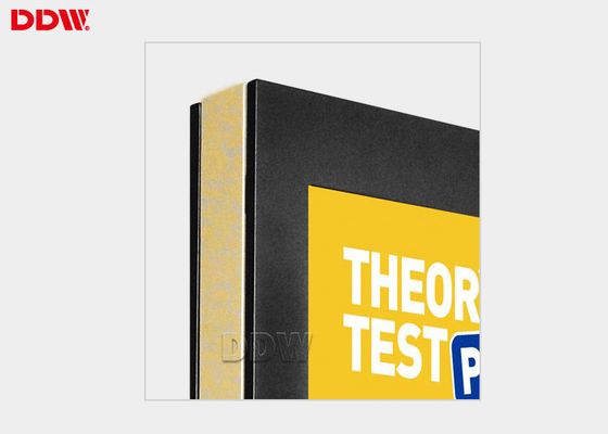 1920x1080 65 señalización DDW-AD6501S de Digitaces del alto brillo de la pulgada IP65