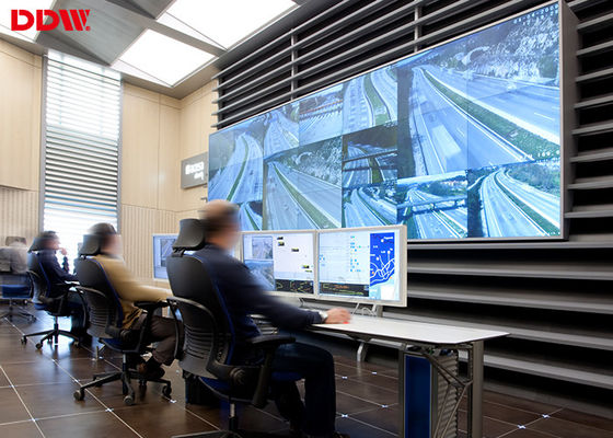 La sala de control antideslumbrante exhibe el color video de la pared el 16M de Samsung 3x4 para el centro al por menor