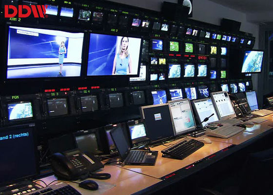 La pared video interior grande del CCTV con 2 la entrada de X HDMI, DVI entró, VGA entró